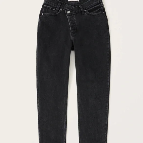 Abercrombie and Fitch High Rise Dad Jean “25 Regular”